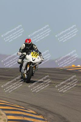 media/Oct-08-2023-CVMA (Sun) [[dbfe88ae3c]]/Race 3 Amateur Supersport Middleweight/